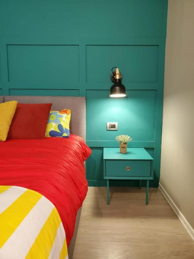 Helga'S Deluxe 3 Apartment Tirana Esterno foto